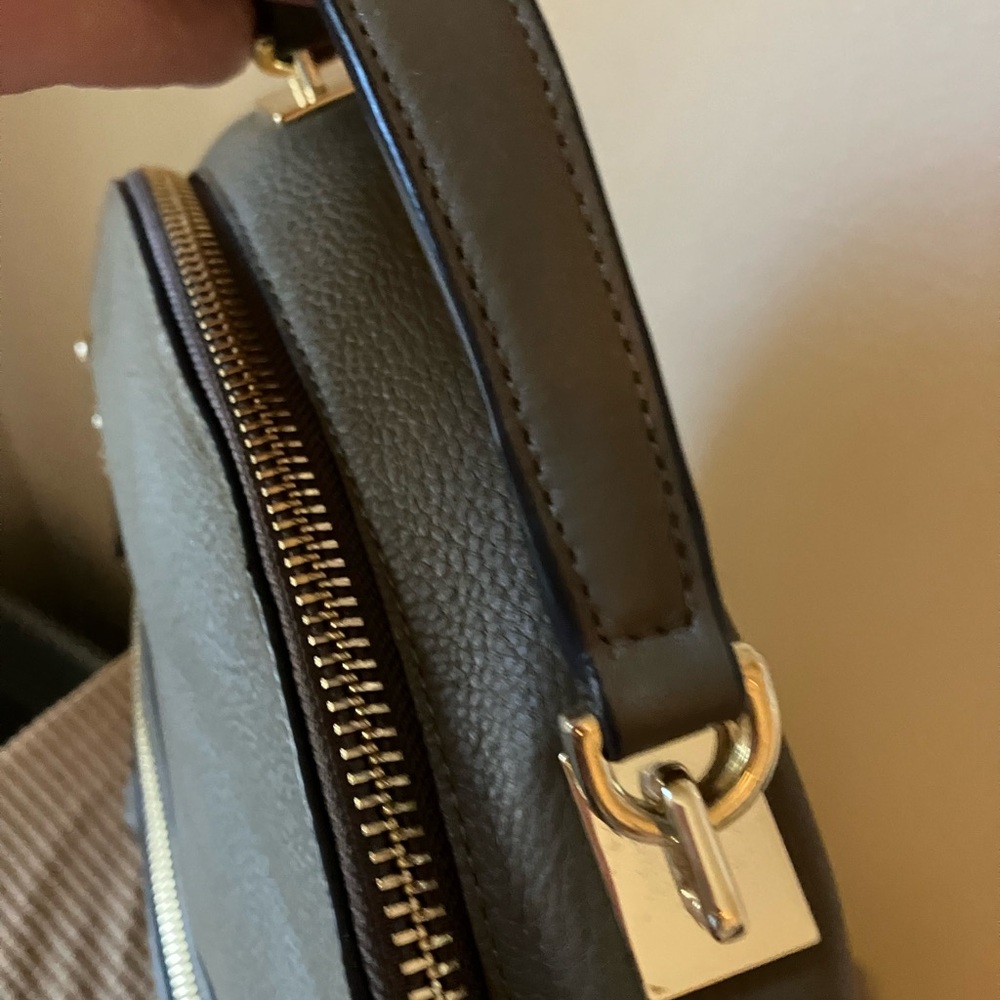 Henri Bendel Leather Exterior Backpack Bags for Women. Excellent Condition. - Picture 5 of 8